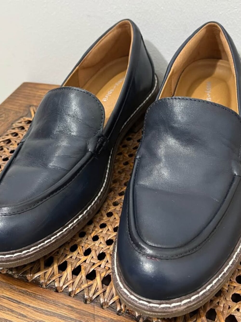 Size 8 Easy Spirit Deep Navy Leather Jaylin Almond Toe Loafer | Preppy Old Money - Picture 4 of 9